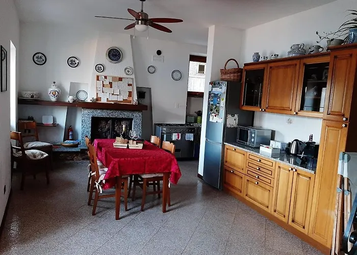 Betty's Balcony, Wonderful View