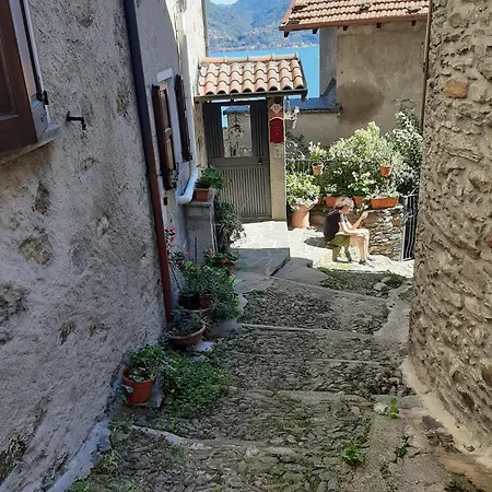 Betty's Balcony, Wonderful View Apartamento *