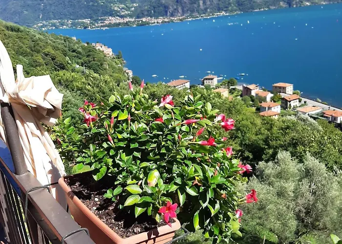 Betty's Balcony, Wonderful View Apartamento *